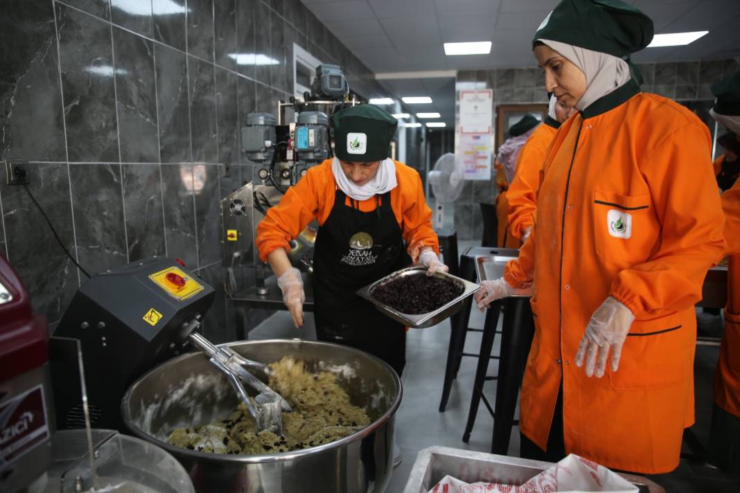 Bölgenin Afiyetle Yenen Lezzeti! Zeytin, Zahter, Rezene ve Zeytinyağıyla Yapıldığında Tadına Doyum Olmuyor 1